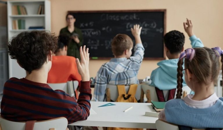 Quantitative vs. Qualitative Research